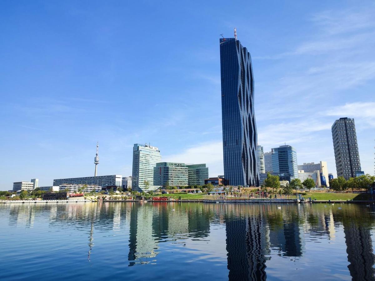 Center ! 2 Stops From The City Center! Vienna Exterior photo